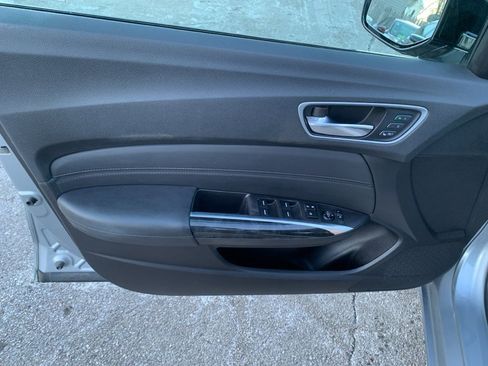 Used 2018 Acura TLX V6 SH-AWD image 9