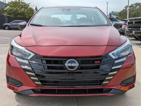 New 2025 Nissan Versa SR w/ Trunk Package FWD image 3