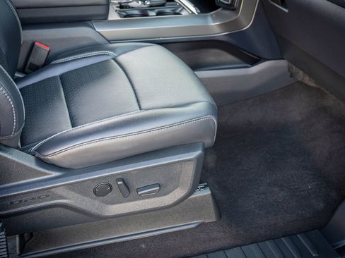 Used 2025 Ford F150 Lariat image 33