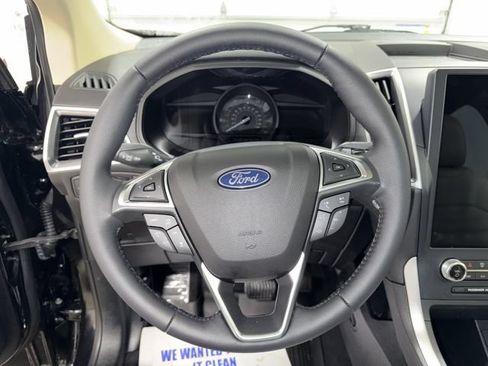 Used 2023 Ford Edge SEL w/ Convenience Package AWD/4WD image 16