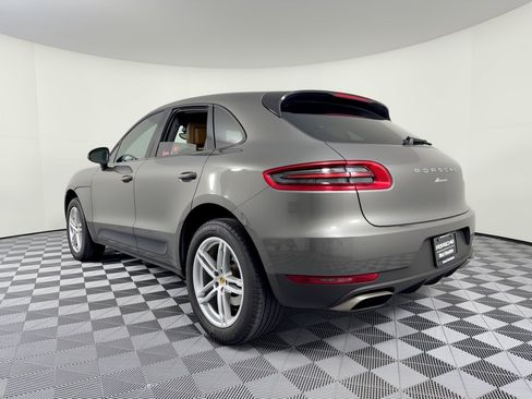 Used 2018 Porsche Macan AWD/4WD image 3