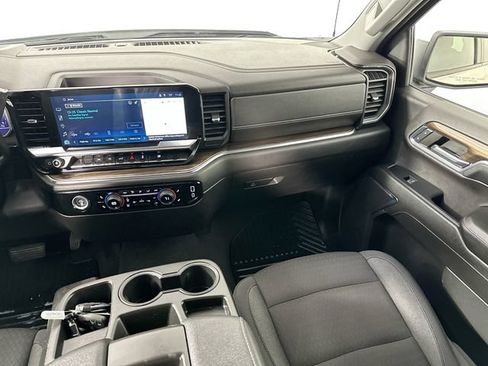 Used 2024 Chevrolet Silverado 1500 LT AWD/4WD image 25