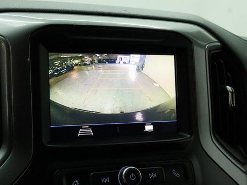Used 2020 Chevrolet Silverado 1500 Custom w/ Custom Value Package RWD image 15