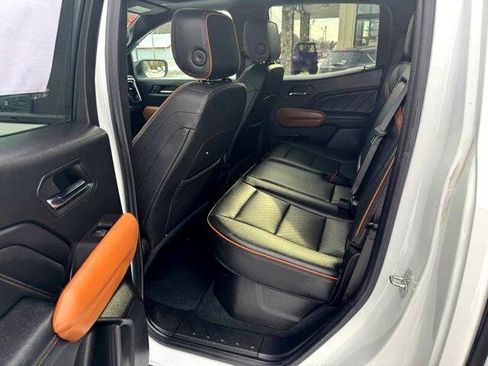 Used 2023 GMC Canyon AT4 w/ AT4 Premium Package image 26