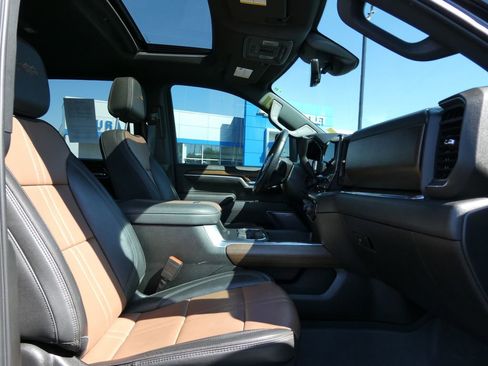 Used 2024 Chevrolet Silverado 3500 High Country w/ High Country Premium Package image 13