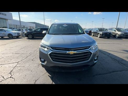 Certified 2020 Chevrolet Traverse LT image 3