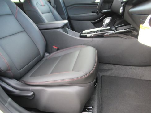 New 2026 Chevrolet Trax RS w/ Driver Confidence Package image 11