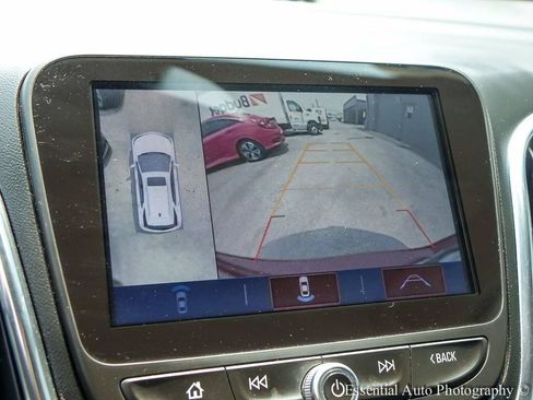 Used 2018 Chevrolet Equinox Premier AWD/4WD image 15