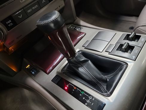 Used 2019 Lexus GX 460 image 27