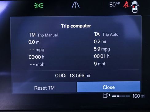 Certified 2025 Volvo XC40 B5 Plus image 13