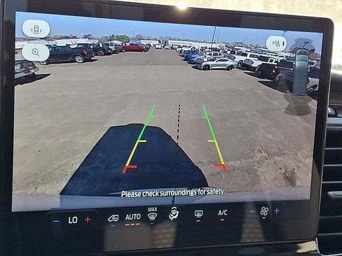 Used 2025 Ford Transit 350 XLT RWD image 24