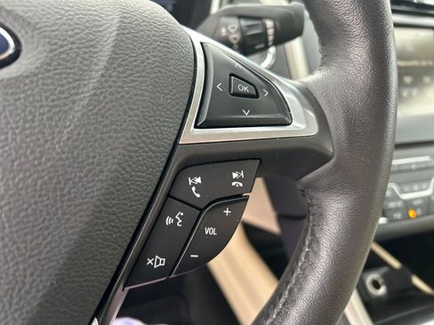 Used 2016 Ford Fusion SE w/ Equipment Group 202A image 25