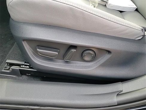 Used 2026 Toyota Camry SE image 13