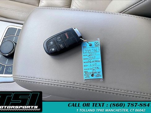 Used 2014 Jeep Grand Cherokee Limited AWD/4WD image 10