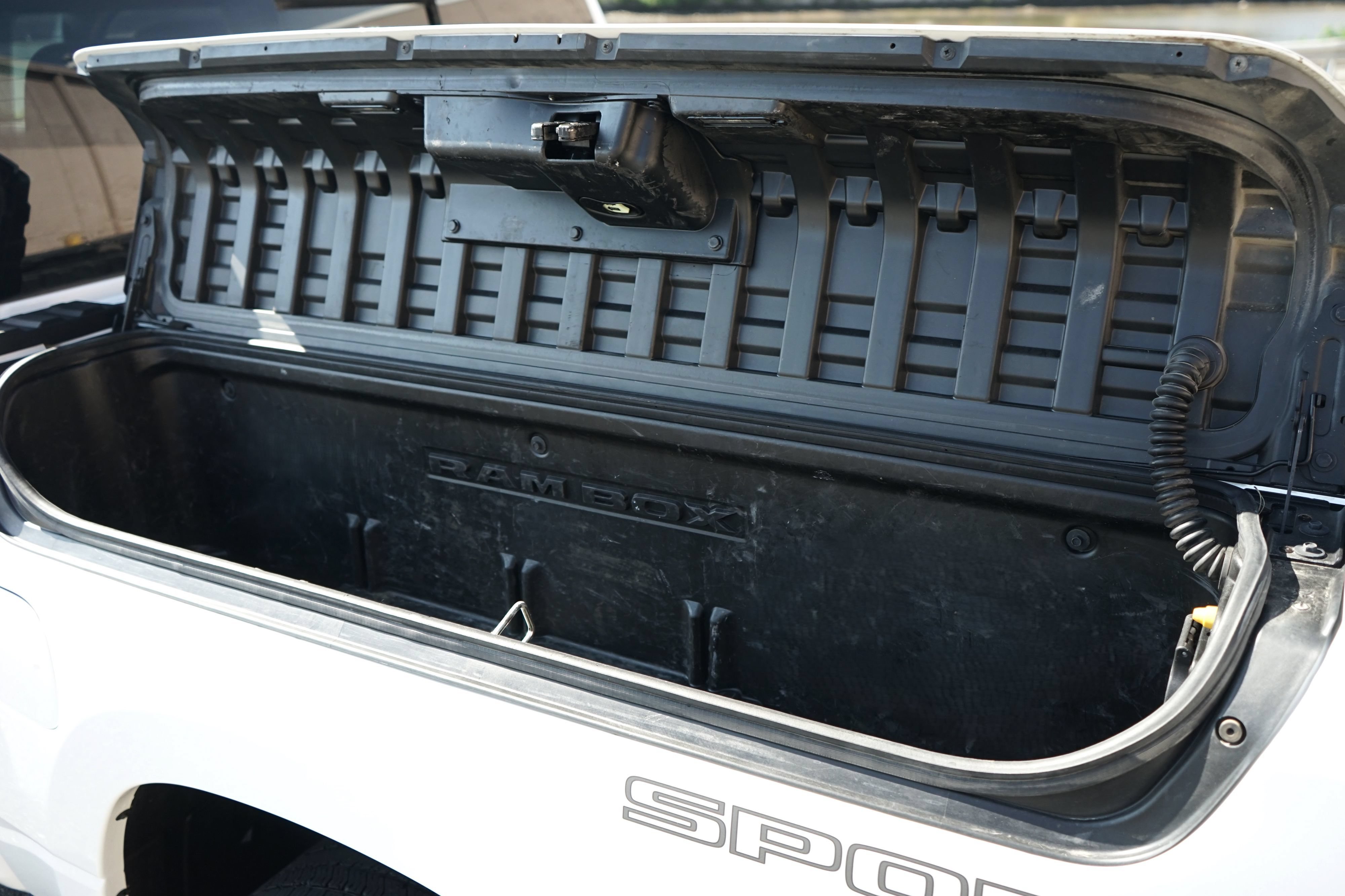 Used 2023 RAM 1500 Laramie AWD/4WD image 40