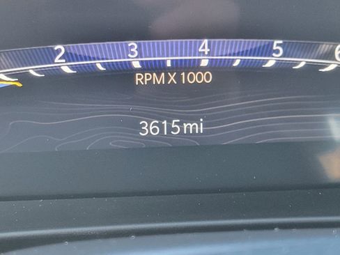 Used 2024 Jeep Grand Cherokee L Altitude image 8