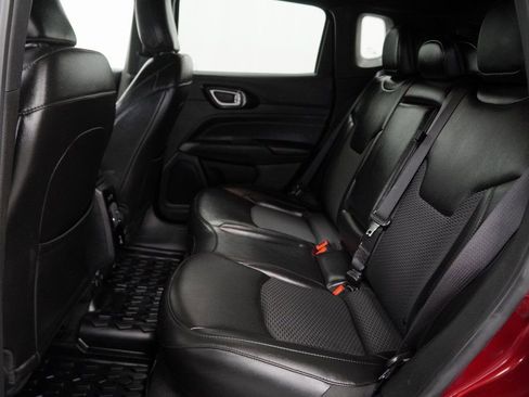 Used 2022 Jeep Compass Latitude w/ Convenience Group AWD/4WD image 24