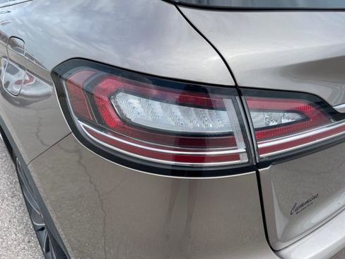 Used 2019 Lincoln Nautilus Reserve w/ Ultimate Package image 11