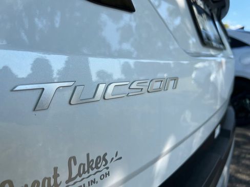 Used 2025 Hyundai Tucson Limited FWD image 12