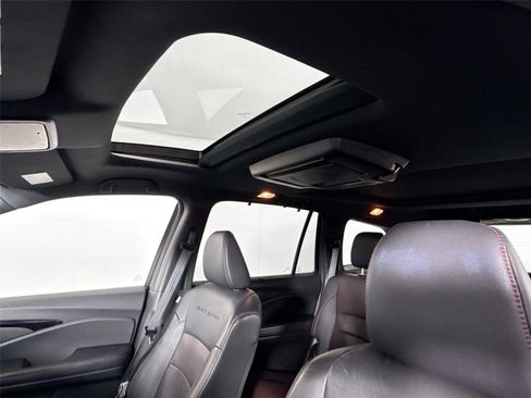 Used 2021 Honda Pilot Black Edition image 6