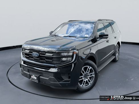 Used 2025 Ford Expedition Active RWD image 1