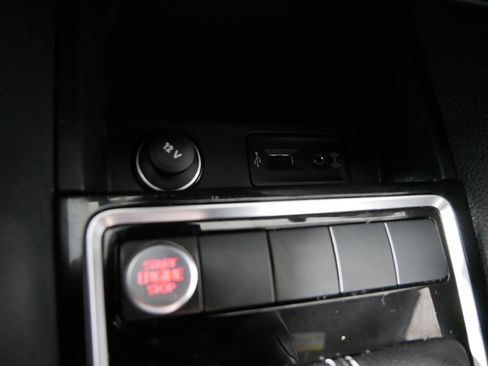 Used 2016 Volkswagen Jetta Sport image 30