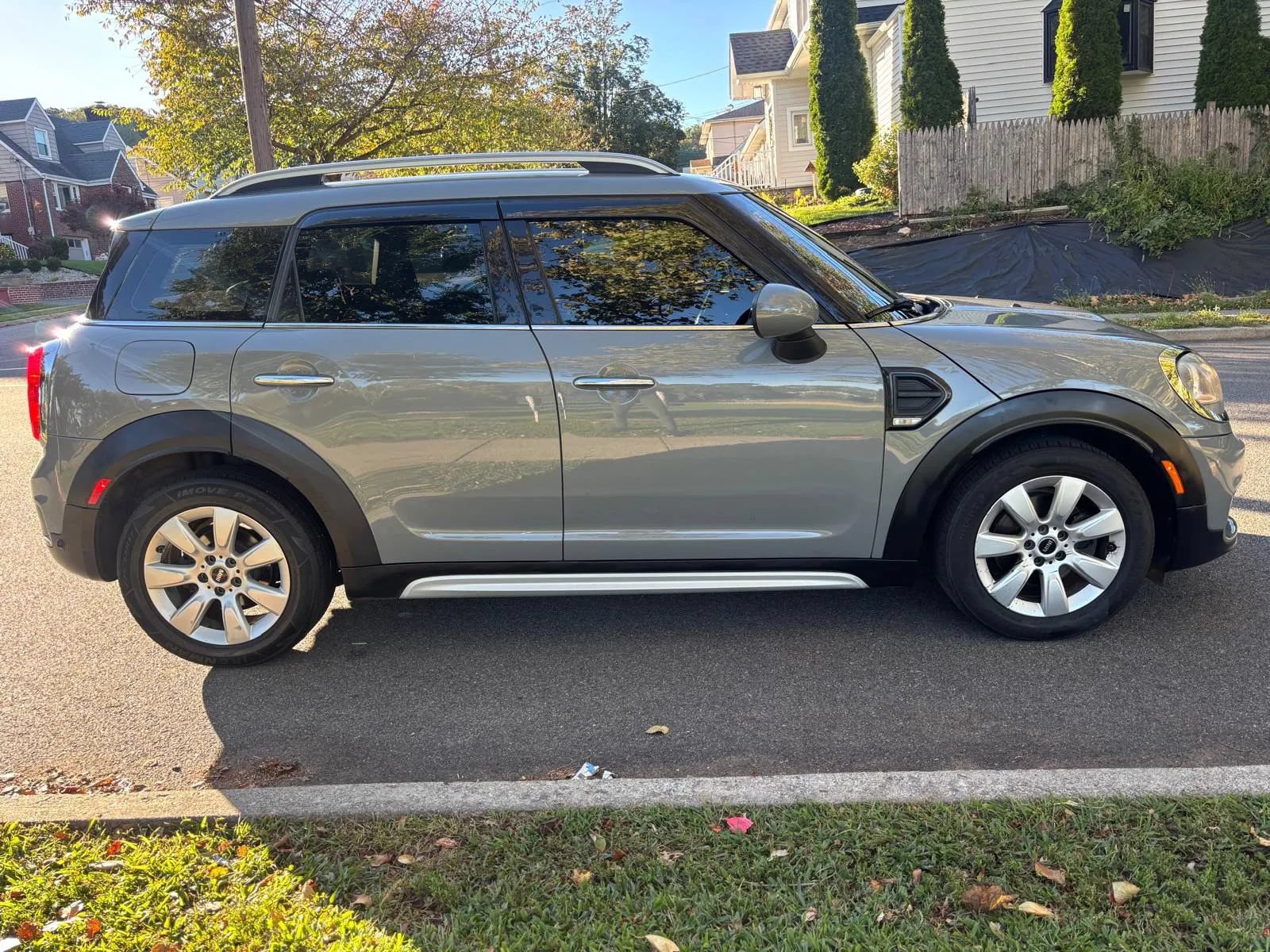 Used 2019 MINI Cooper Countryman FWD image 6
