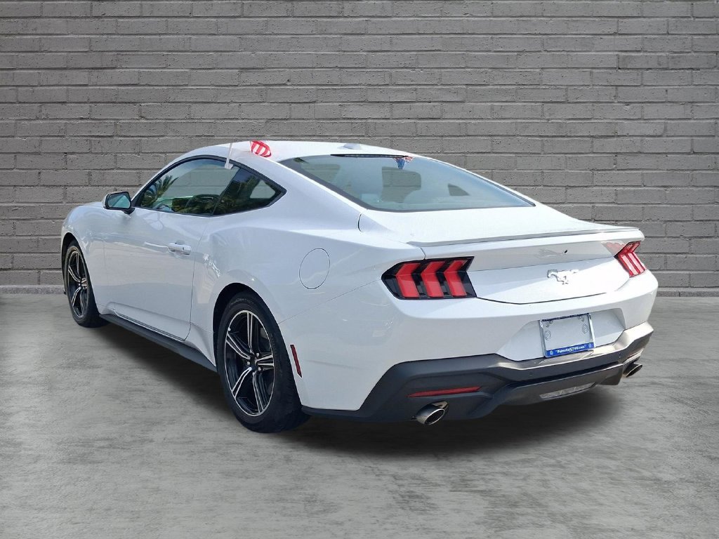 Used 2025 Ford Mustang Premium RWD image 7