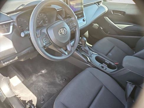 Used 2023 Toyota Corolla LE FWD image 12