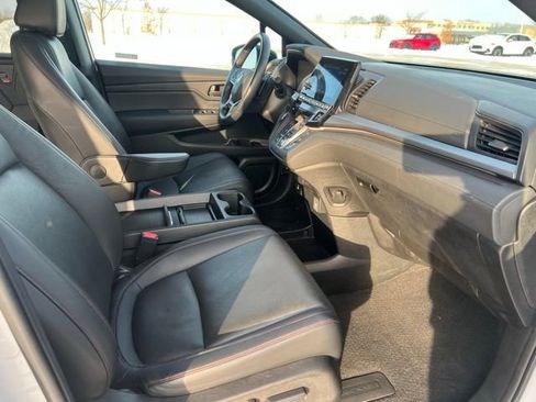 Used 2023 Honda Odyssey Sport image 33