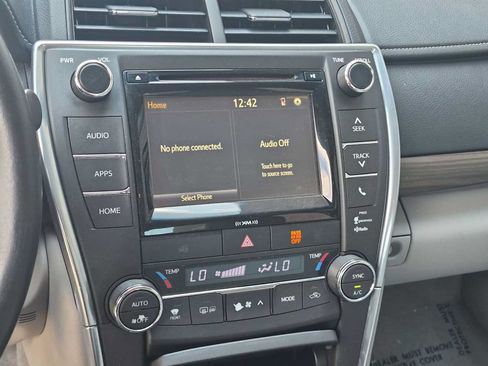 Used 2016 Toyota Camry XLE FWD image 27