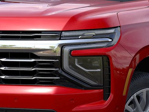 New 2025 Chevrolet Suburban LT w/ Comfort Package image 10