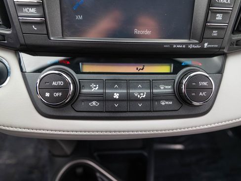 Used 2017 Toyota RAV4 XLE image 31