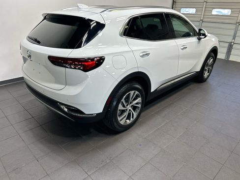 Used 2021 Buick Envision Essence w/ Technology Package I AWD/4WD image 3