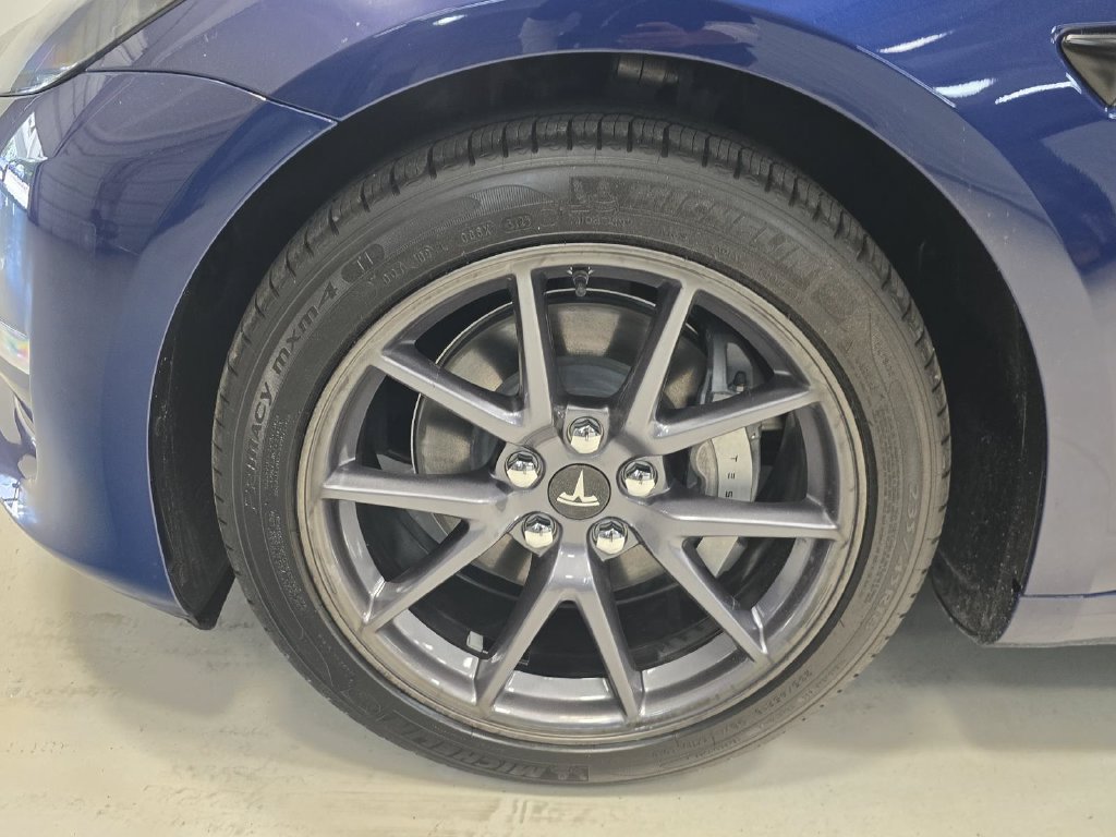 Used 2023 Tesla Model 3 Standard Range RWD image 8