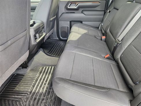 Certified 2025 Chevrolet Silverado 3500 LT w/ Texas Edition image 28