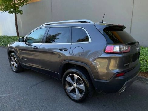 Used 2019 Jeep Cherokee Limited AWD/4WD image 5
