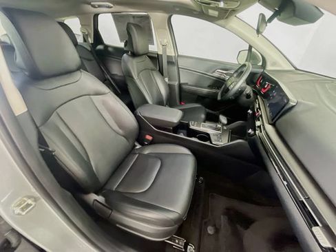 Used 2026 Kia Sportage EX w/ EX Panorama Roof Package FWD image 29