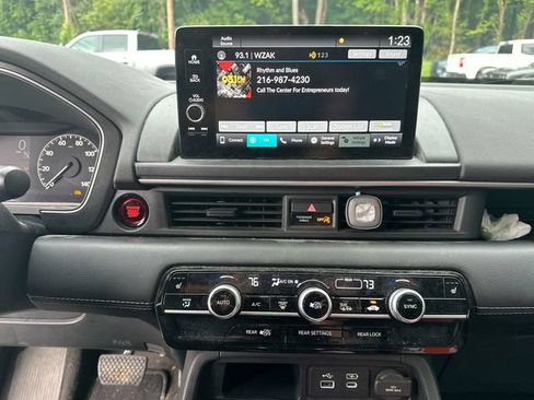 Used 2023 Honda Pilot EX-L image 15