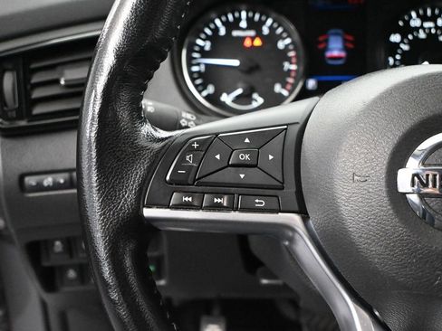 Used 2021 Nissan Rogue Sport SV image 26