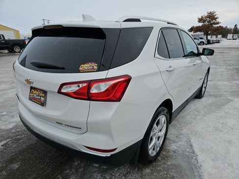 Used 2021 Chevrolet Equinox Premier AWD/4WD image 5