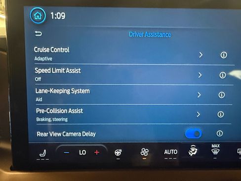 Used 2025 Ford Bronco Sport Outer Banks w/ Outer Banks Tech Package+ AWD/4WD image 35
