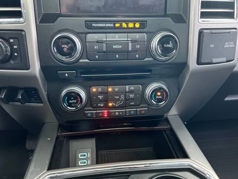 Used 2017 Ford F350 Platinum w/ Platinum Ultimate Package image 14