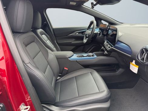 New 2026 Chevrolet Equinox EV LT image 15