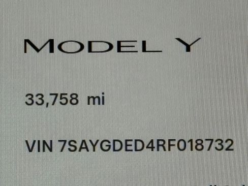 Used 2024 Tesla Model Y 2WD image 29