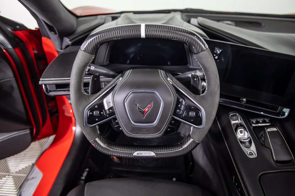 Used 2025 Chevrolet Corvette E-Ray w/ Stealth Interior Trim Package AWD/4WD image 23