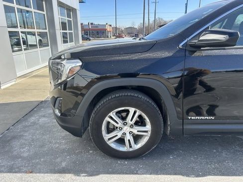 Used 2018 GMC Terrain SLE w/ Driver Convenience Package image 8
