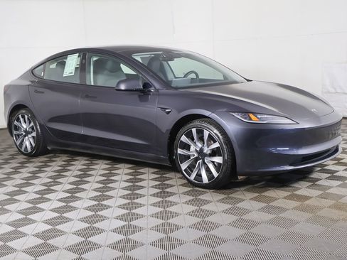 Used 2024 Tesla Model 3 Long Range RWD image 2