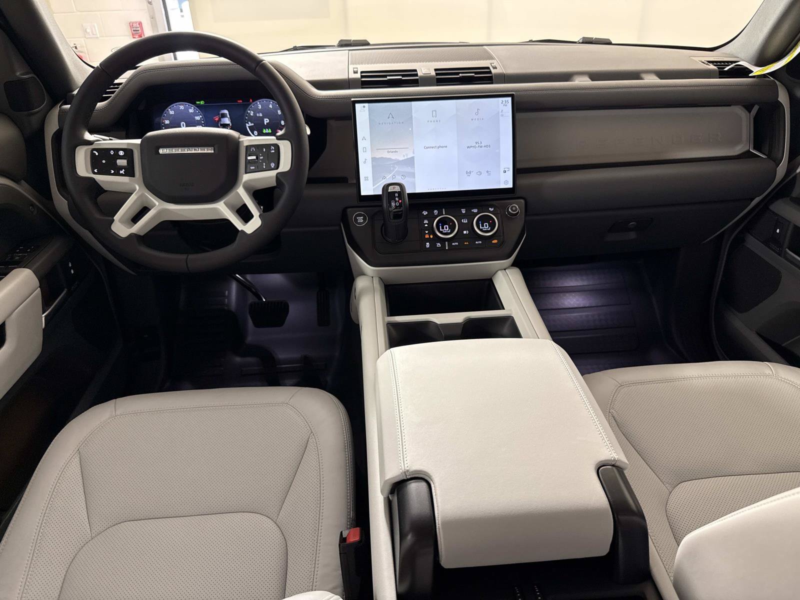 New 2026 Land Rover Defender 110 X-Dynamic SE AWD/4WD image 15