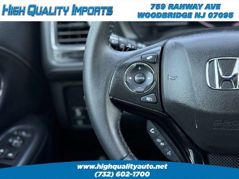 Used 2021 Honda HR-V EX-L image 41